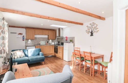 Vale of Glamorgan Cottage | Discover Ash Tree Cottage: Cozy Oceanfront Getaway