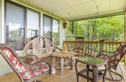 Wolf Laurel House | Experience Ash Vale: Deck with Views and Fun Amenities