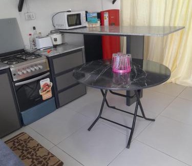 Grand River South East Apartment | Serene Ashan Seafront Villa: Family & Pet-Friendly Retreat