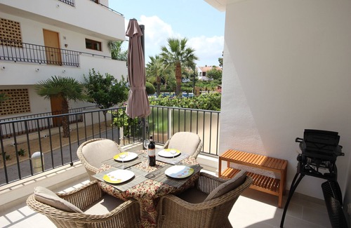 L'Alfas del Pi Apartment | Experience Ashanti Club: Oceanfront Holiday Apartment in Altea