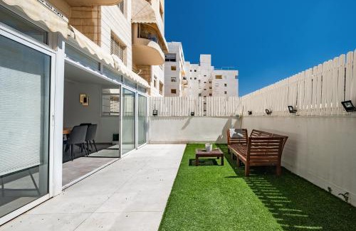Ashdod Apartment | Modern Ashdod Skyview Apartment with Family and Pet Amenities