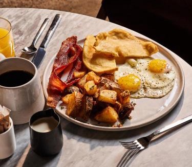 Downtown Salt Lake City Hotel | Discover Asher Adams: Family-Friendly & Wheelchair Accessible