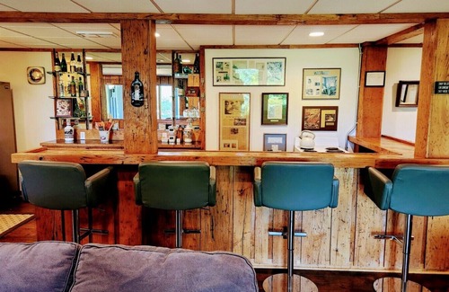 Asheville Apartment | Scenic Asheville Retreat with Fireplace and Heated Pool