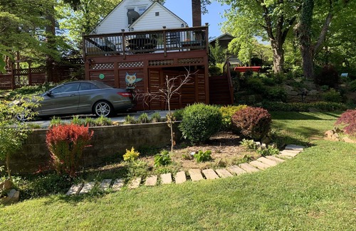 Burton Street House | Romantic Asheville Retreat with Spa & Pet-Friendly Amenities
