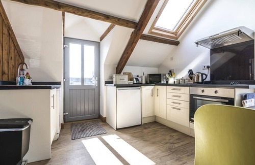 Llawhaden Apartment | Pet-Friendly Retreat: Ashgrove Farm 1 Bedroom Apartment