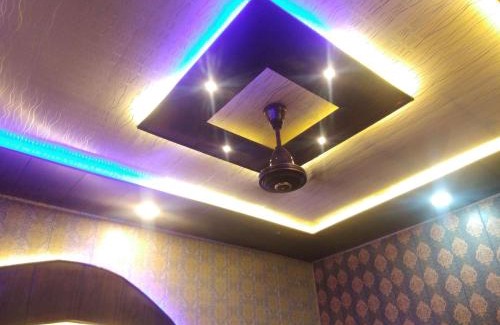 Jammu House | Cozy Ashiana Home Stay with Breakfast & Fireplace