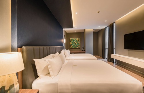 Kampung Bali Hotel | Discover Ashley Tanah Abang: 4-Star Stay with Pool & Dining