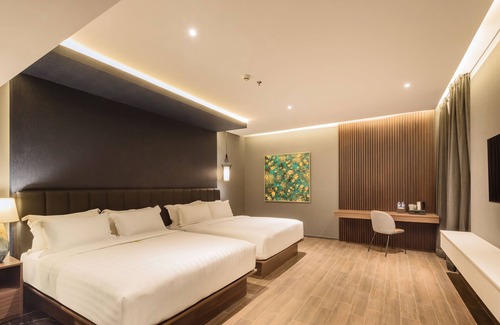 Kampung Bali Hotel | Discover Ashley Tanah Abang: 4-Star Stay with Pool & Dining