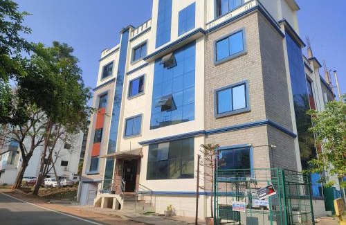 Vijayanagar Hotel | Budget-Friendly Ashray Residency with Inclusive Breakfast