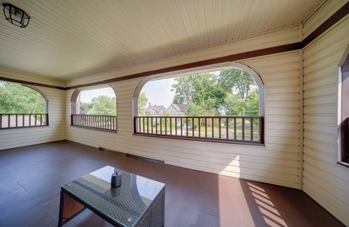 Ashtabula Apartment | Ashtabula Vacation Rental with Ocean View & Covered Balcony