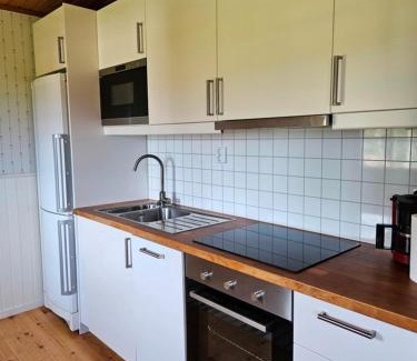 Sjotorp House | Askevikstugby: Pet-Friendly Retreat with Oceanfront Views
