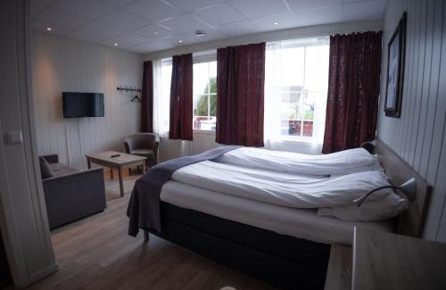 Askvoll Hotel | Askvoll Fjordhotell: Pet-Friendly Retreat with Great Amenities