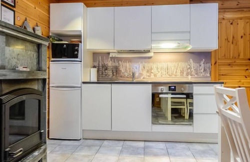 Sirkka House | Relaxing Lake View Retreat: Aslakit b by Interhome