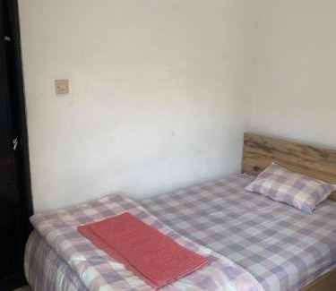 Pangkalan Bun House | Budget-Friendly Asoka Guest House: Pet Friendly & Breakfast