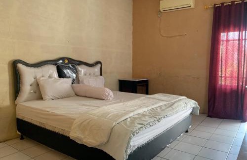 Pangkalan Bun House | Budget-Friendly Asoka Guest House: Pet Friendly & Breakfast