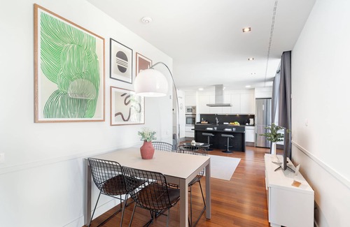 Dreta de l'Eixample Apartment | Explore Paseo de Gracia Bas Apartments in Barcelona