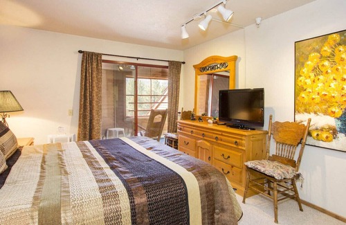 Mammoth Lakes Condo | Aspen Creek #104