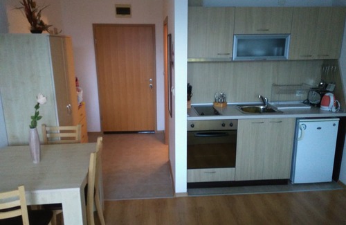 Razlog Apartment | Cozy Aspen Golf Studio in Bansko with Pool & Spa