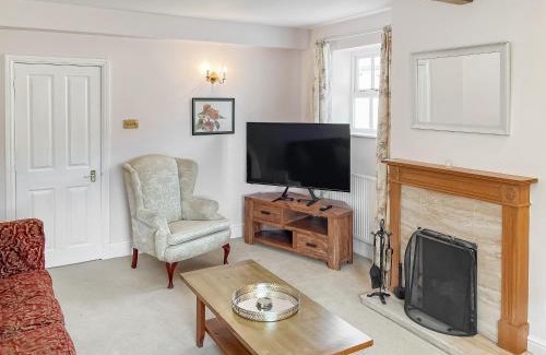 Thirsk House | Aspen Grove Lodge