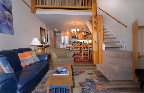 Crested Butte Condo | Experience Aspen Grove: 4 BR Condo with Hot Tub & Spa