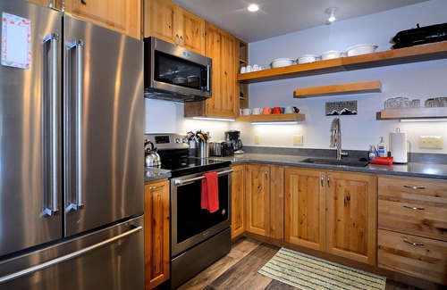 Crested Butte Condo | Experience Aspen Grove: 4 BR Condo with Hot Tub & Spa