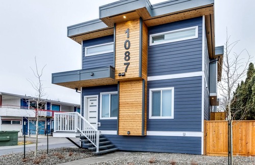 Okanagan-Similkameen House | Aspen Guest House - Beautiful half duplex close to lake