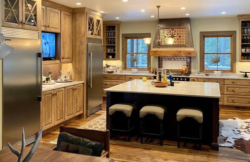 Powell County House | Experience Aspen Hollow: Waterfront Mountain Retreat