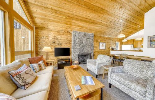Black Butte Ranch House | Elegant Aspen House 21: Rated 10/10 with Private Pool