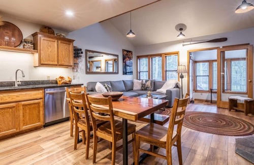 June Lake Condo | Guest Rated 10/10: Aspen Meadows with Unique Amenities