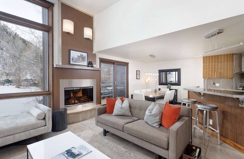 Aspen Condo | Unforgettable Summer and Fall Getaways with Pool Access