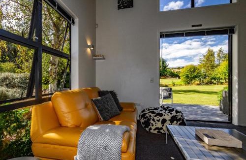 Ohakune House | Cozy Aspen on Park Avenue - Family-Friendly Getaway