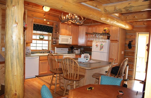 Michigan Hill Cabin | Idyllic Aspen Sunset Log Cabin with Scenic Views & Breakfast