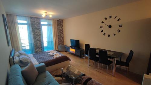 Razlog Apartment | Top-Rated Aspen Valley Studio Apartment with Ocean Views