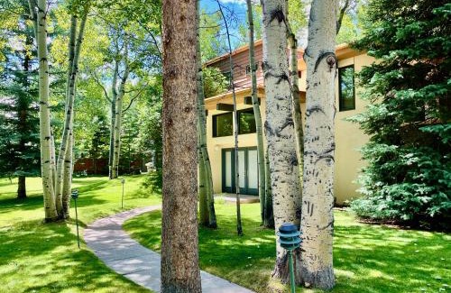 Aspen House | Elegant Aspen West End Sanctuary with Pool & Hot Tub