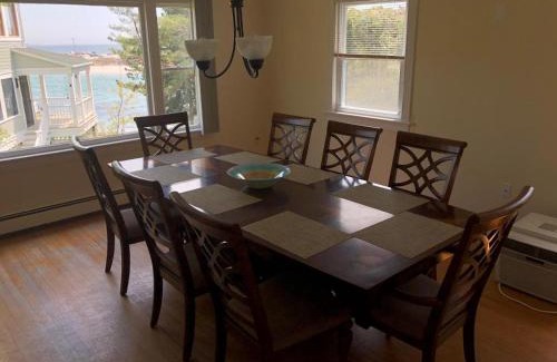 Ogunquit Hotel | Oceanfront Aspinquid Resort: Family-Friendly with Pool Access