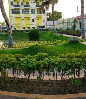 Diamond Harbour Hotel | Pet-Friendly Aspiring Resort with Oceanfront Views