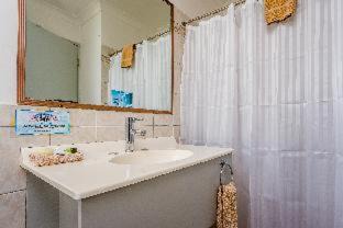 Carseldine Hotel | Family-Friendly Aspley Carsel Motor Inn with Pool & Kitchen
