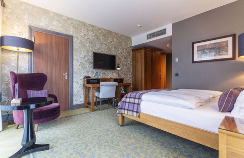 Uhlenhorst Hotel | Experience Aspria Hamburg Uhlenhorst: Top Amenities & 9.2 Rating