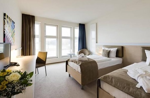 Suedstadt Hotel | Discover Aspria Hannover Maschsee: Spa & Pool Retreat