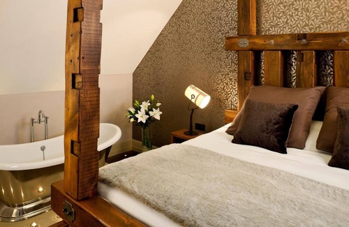 Sint-Pieters-Woluwe Hotel | Relaxing Retreat at Aspria Royal La Rasante - 4 Star Escape