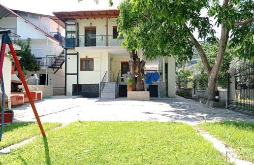 Asprovalta House | Discover Asprovalta Beach Apartment: Rated 9.9, Family-Friendly