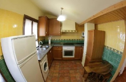 Colungo Cottage | Asque: Prime Country Holiday Home with Pool and Ocean View