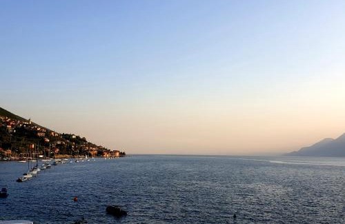 Assenza Apartment | Scenic Assenza Lake Front Apartment with Ocean View