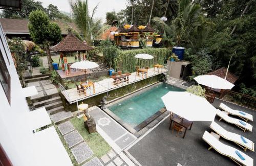 Sidemen Resort | Relax at Astana Swaha Villa with Oceanfront Bliss