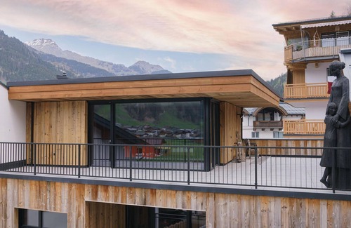 Grossarl Cottage | Astei Suite: Relaxing Retreat with Spa & Family Amenities