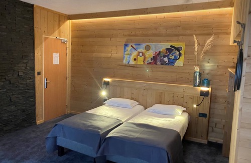 Cauterets Hotel | Discover Asterides Sacca: Family-Friendly with Spa Access