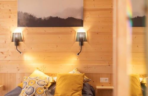 Cauterets Hotel | Discover Asterides Sacca: Family-Friendly with Spa Access