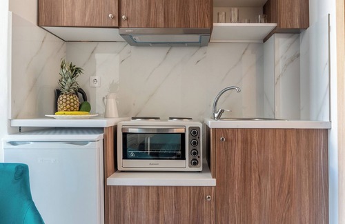 Nea Alikarnassos Hotel | Comfortable Asterion Studios with Breakfast Near Airport