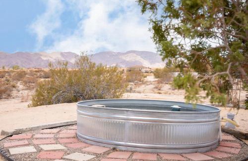 Indian Cove Villa | Explore Asteroid by AvantStay: Unique Ranch Retreat Near Joshua Tree