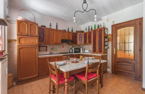 Asti Apartment | Discover Asti Lovely Apt with Balconies & Private Parking